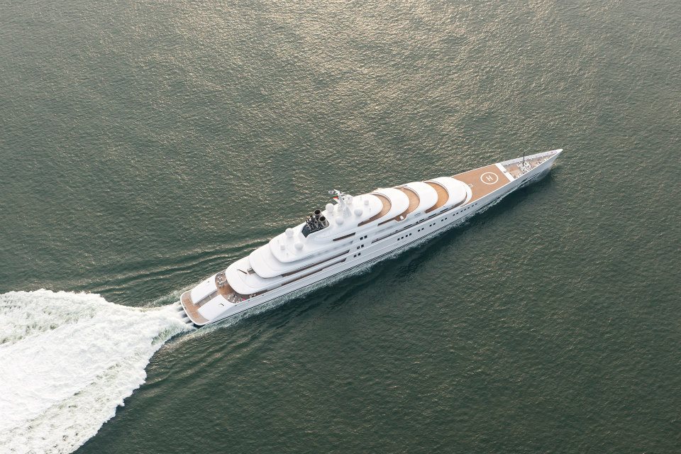 Lurssen Azzam