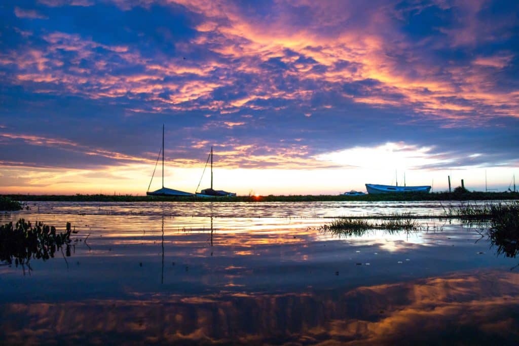 Sunset, Yachting