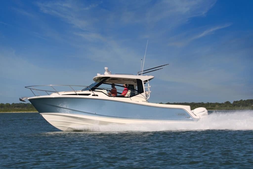 Boston Whaler 325 Conquest