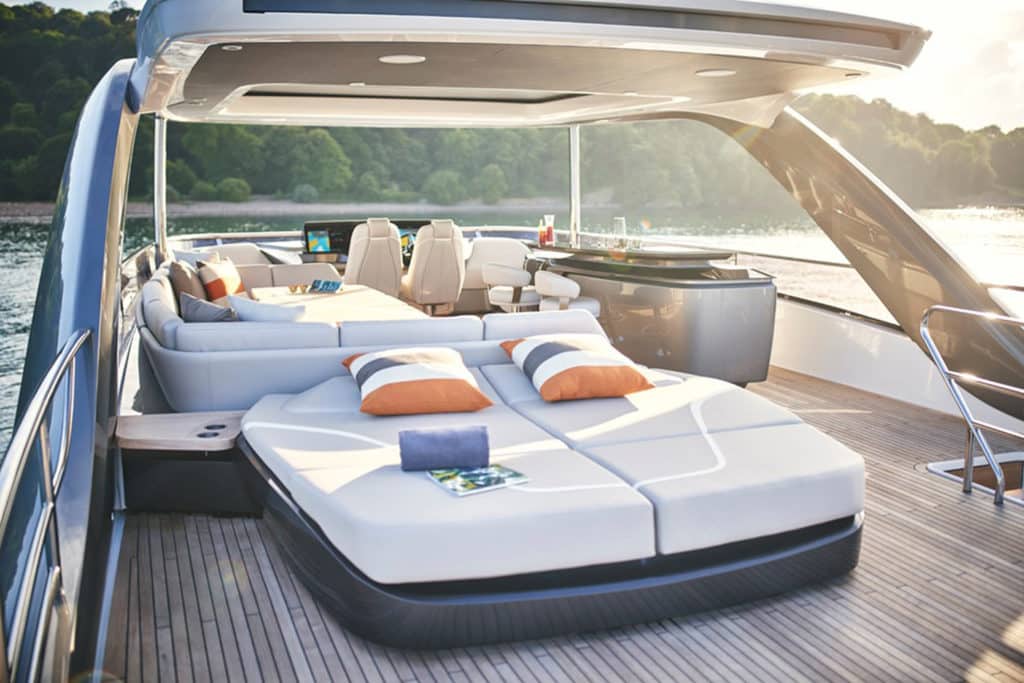 Princess Yachts Y85