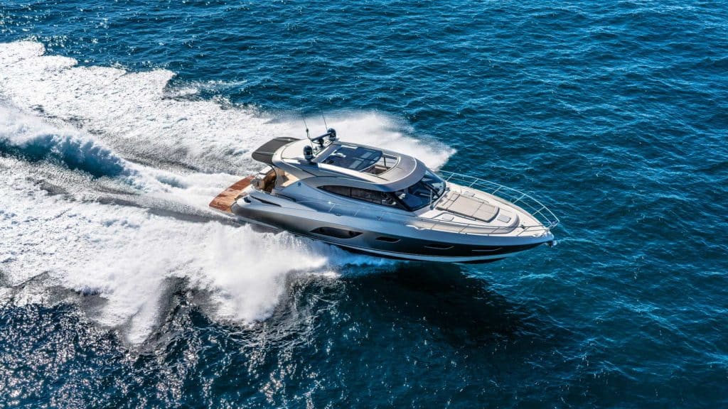 Riviera 6000 Sport Yacht Platinum Edition