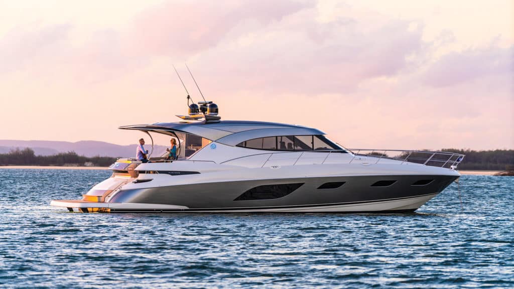 Riviera 6000 Sport Yacht Platinum Edition