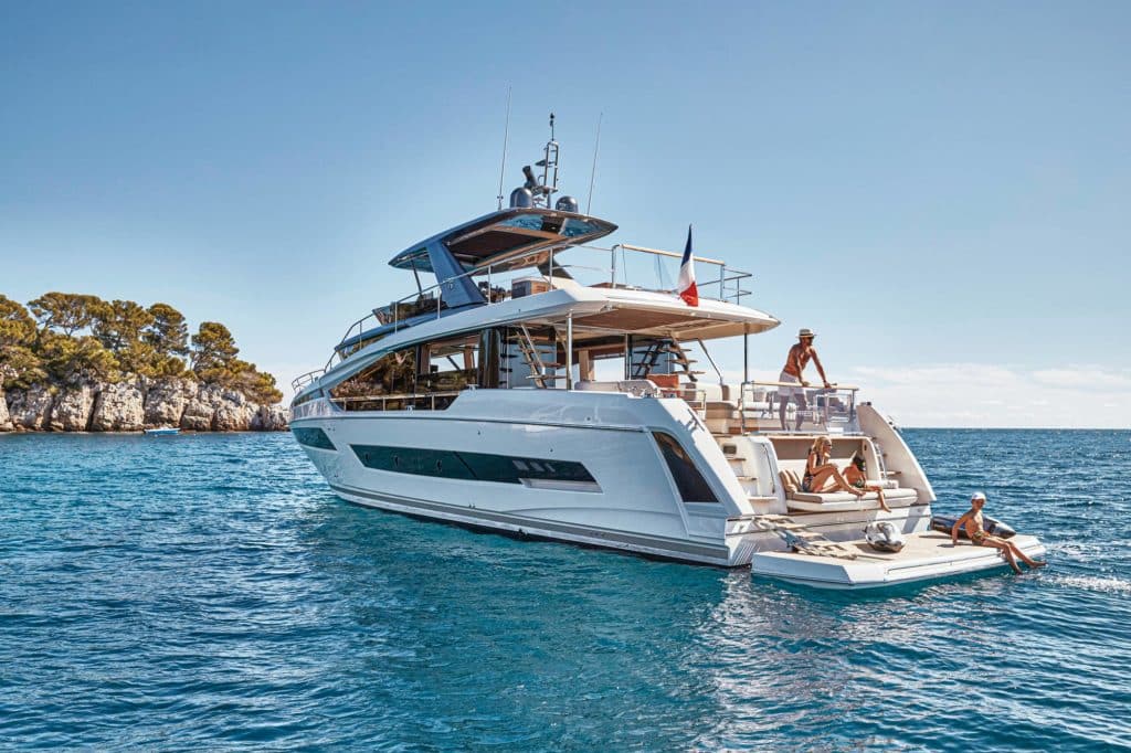 Prestige Yachts X70