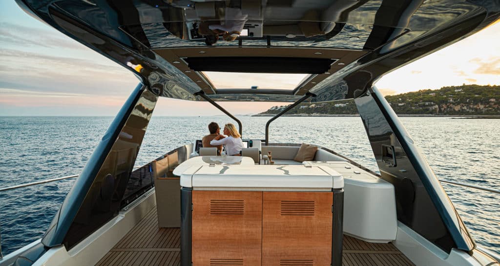 Prestige Yachts X70