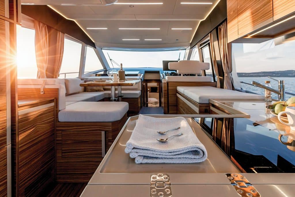 Greenline Yachts 45 Fly