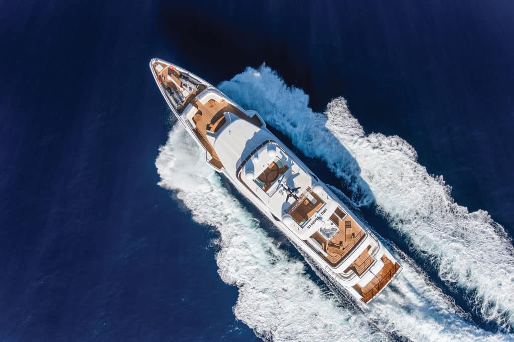 Majesty Yachts 140