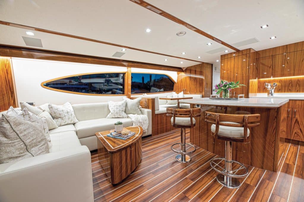 Hatteras Yachts GT65 Carolina
