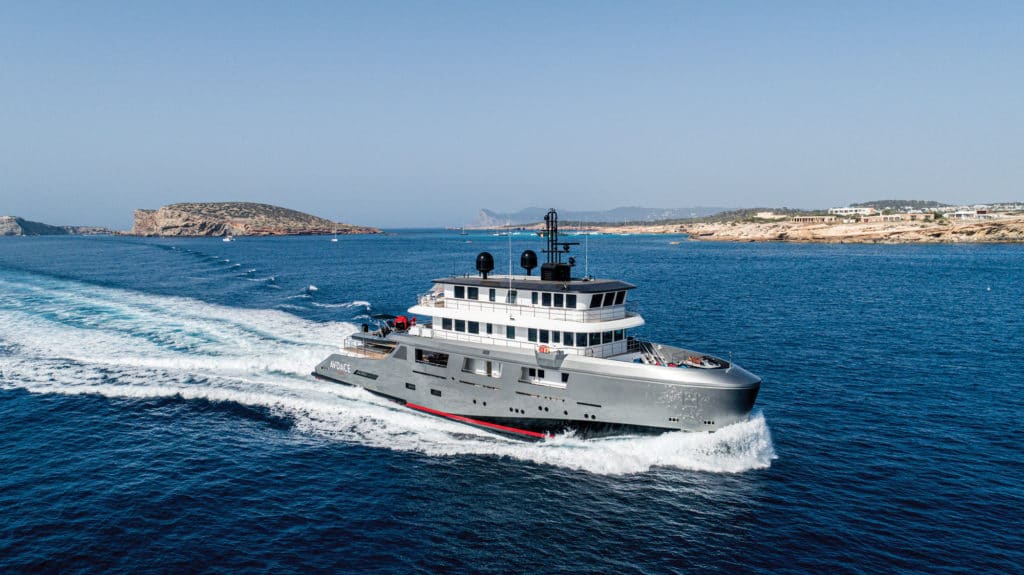 Cantiere delle marche yacht