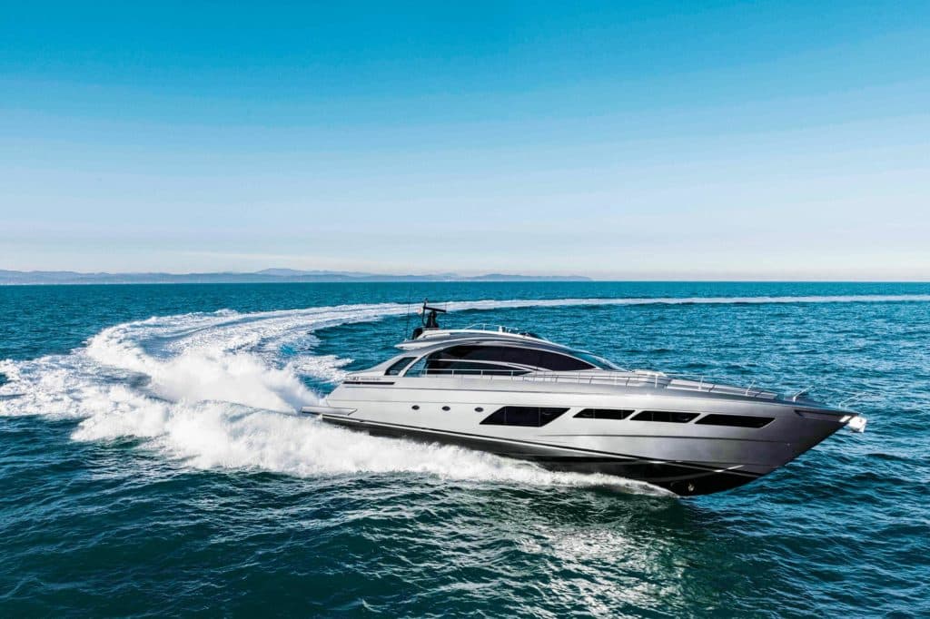 Pershing 8x Yacht