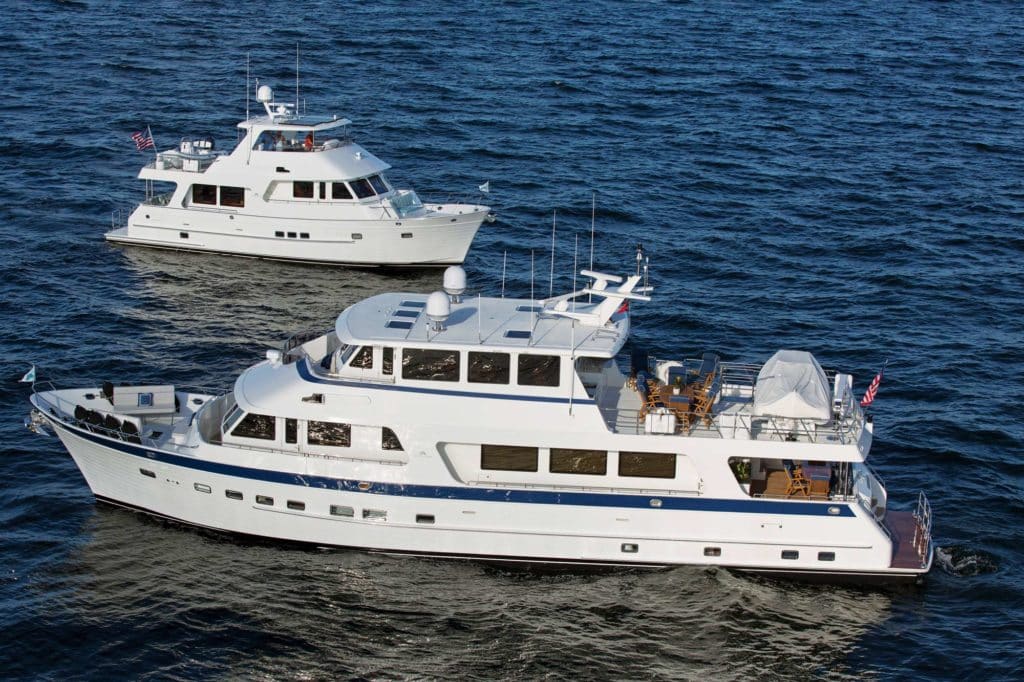 860 Deluxbridge Motoryacht HQ and 610 Motoryacht Sandana