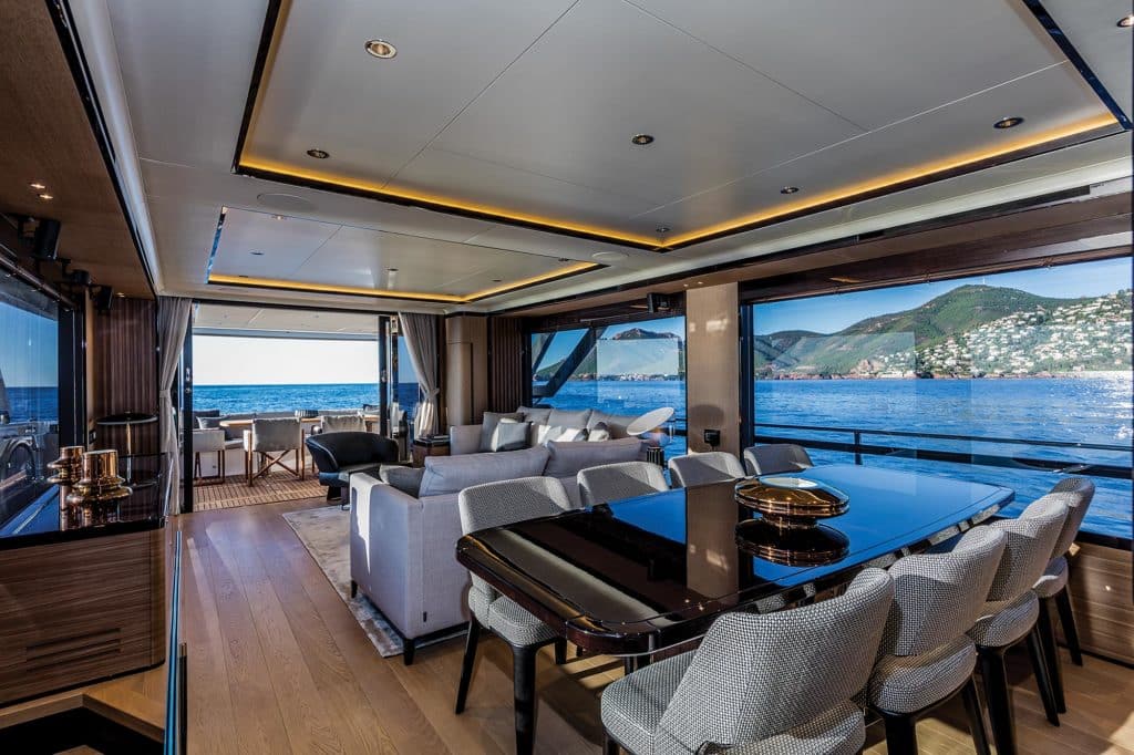 Absolute Navetta 73