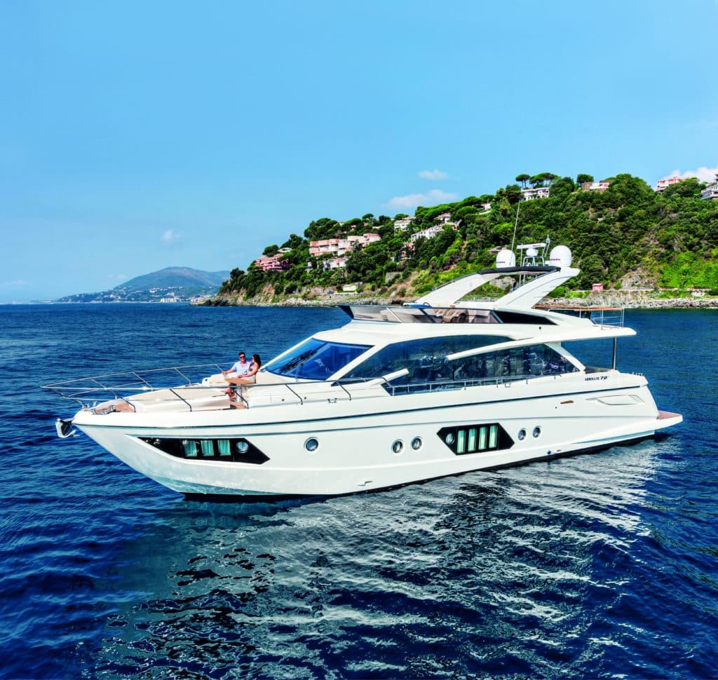 Absolute 72 Flybridge yachts