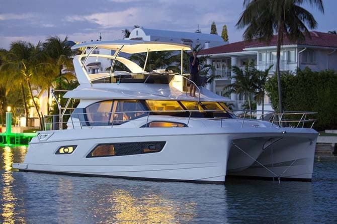 aquila power catamaran yacht