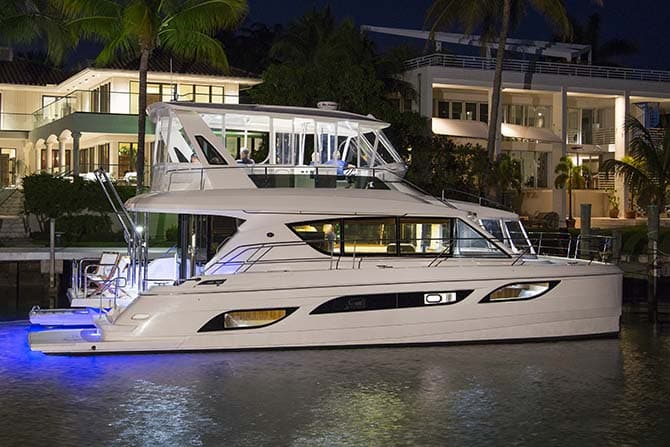 Aquila 48PC, Yachts, MIBS, Miami Boat Shows