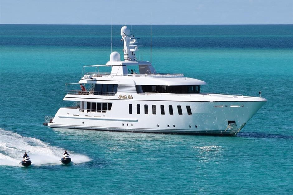 Feadship, Bella Vita, Worth Avenue Yachts, Brokerage, FLIBS