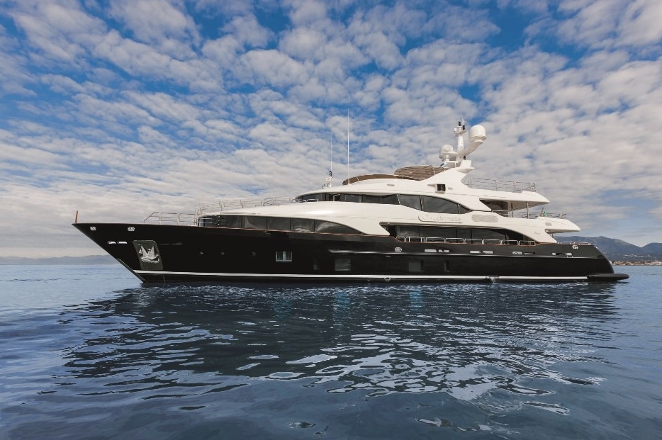 Benetti yacht Checkmate