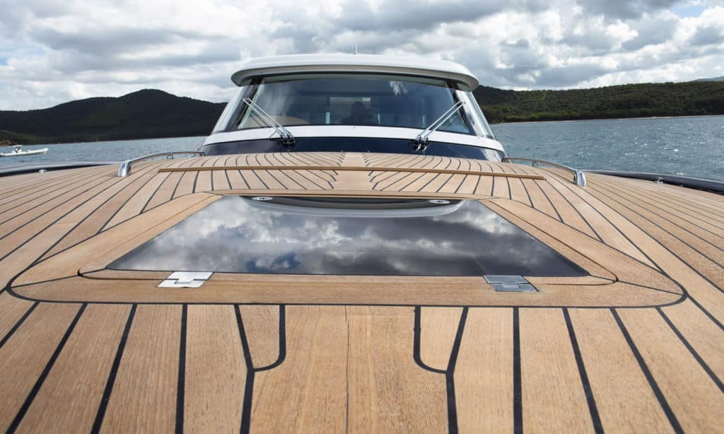 velsheda yacht interior