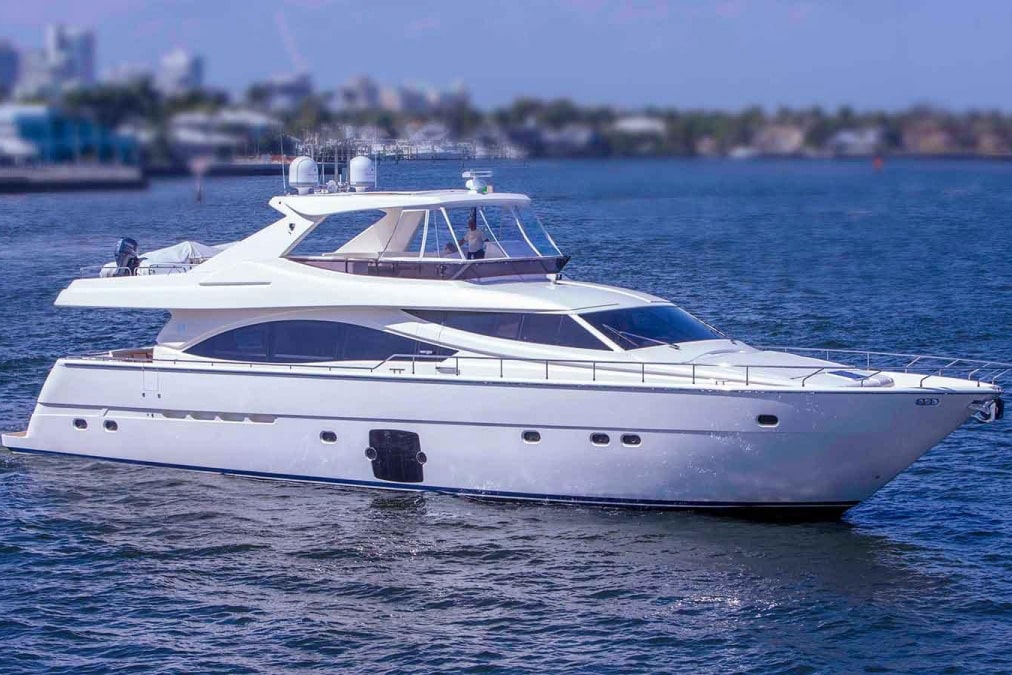 Crystal Parrot, Ferretti, Select Yachts