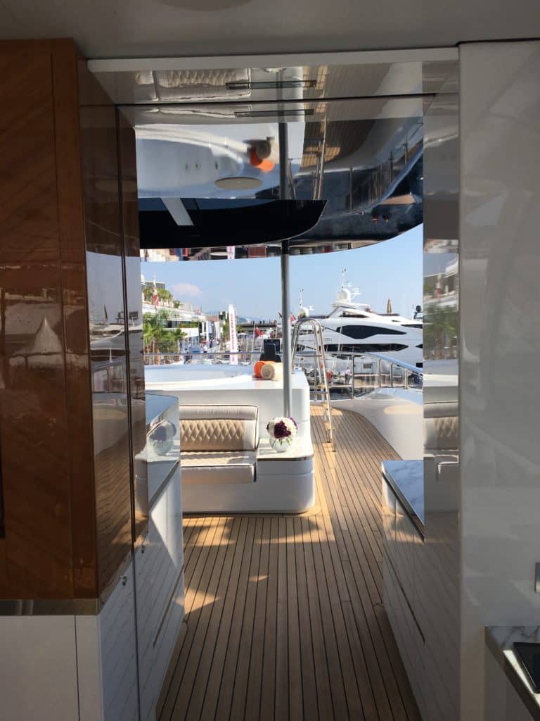 Monaco Yacht Show, Dynamiq 39m Jetsetter