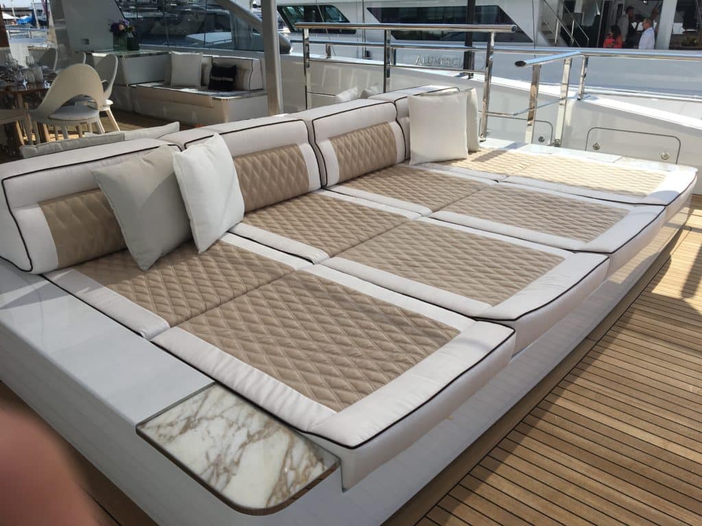 Monaco Yacht Show, Dynamiq 39m Jetsetter