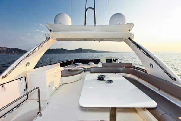 ferretti yachts 720