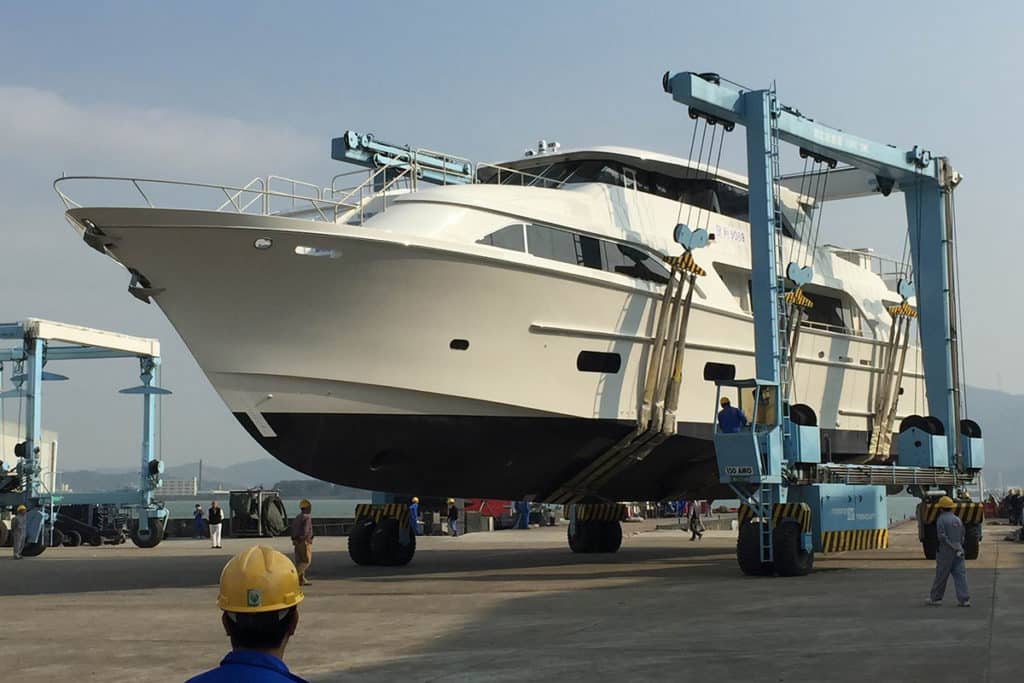 Cheoy Lee Global Series 104 Pilothouse