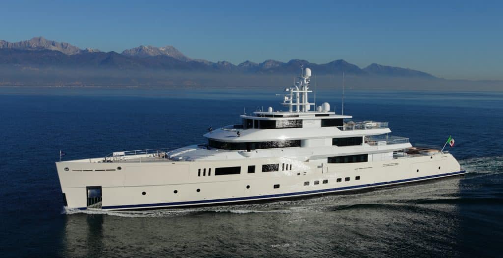 Yacht Charter, Grace E