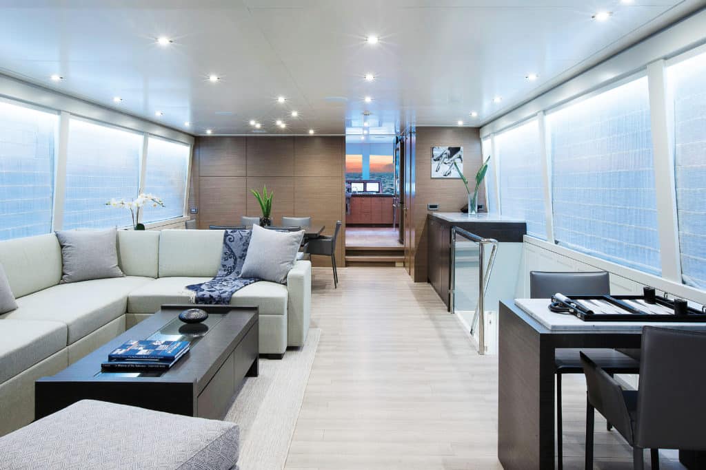 Hargrave Yachts, Freedom, Motoryacht, Flybridge Cruiser