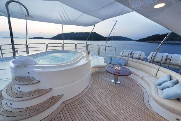 Harmony III, Motoryacht, Benetti, Fraser Yachts, Charter