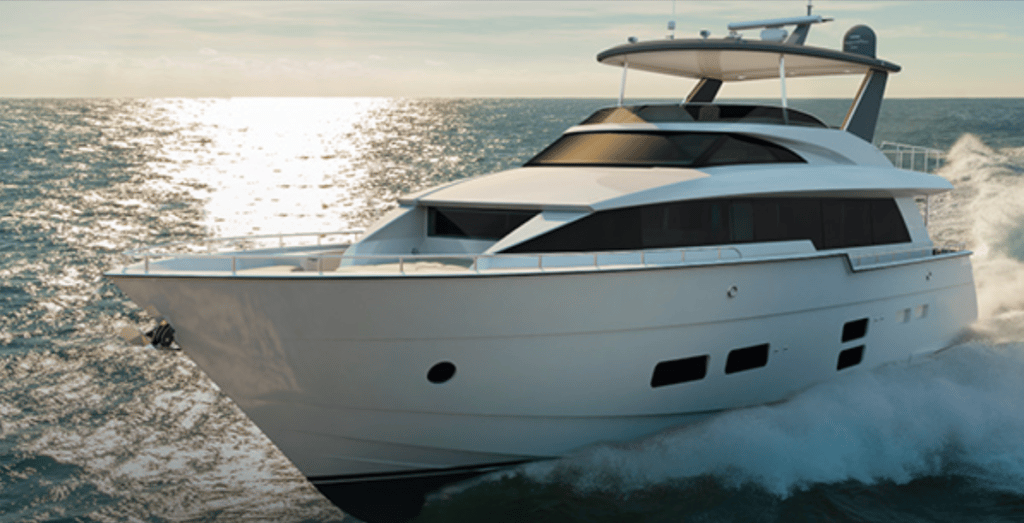 Hatteras 70 Motor Yacht