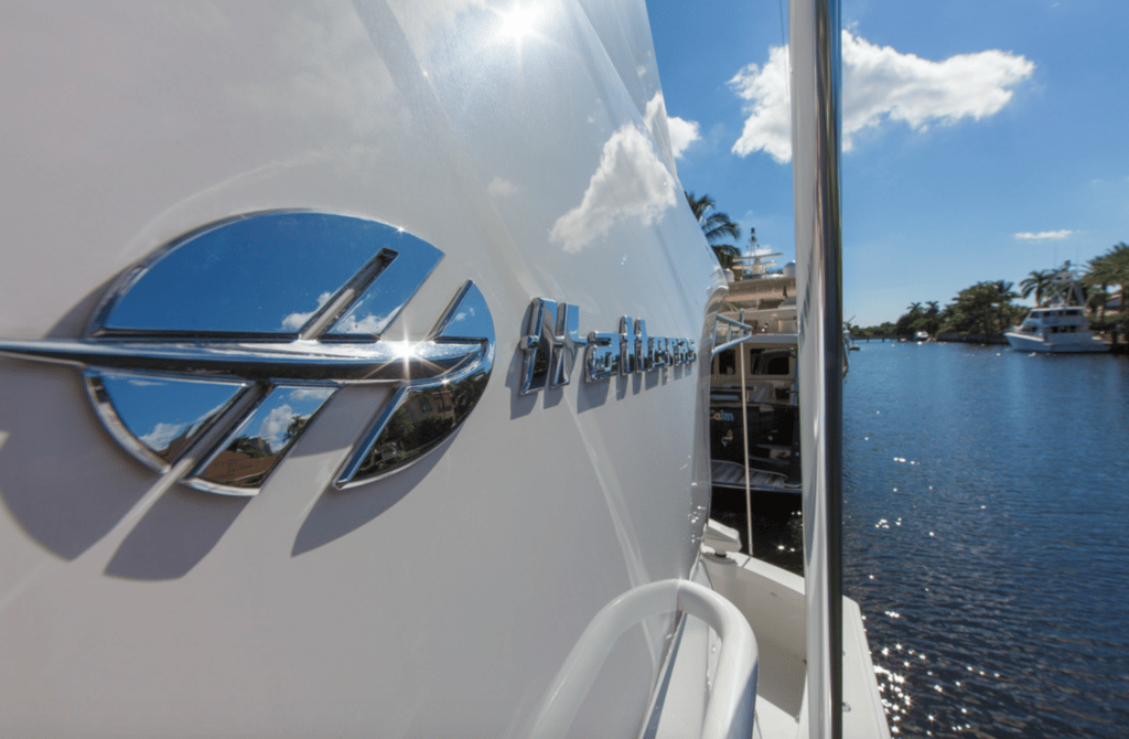 Hatteras 77 yacht Seas the Day