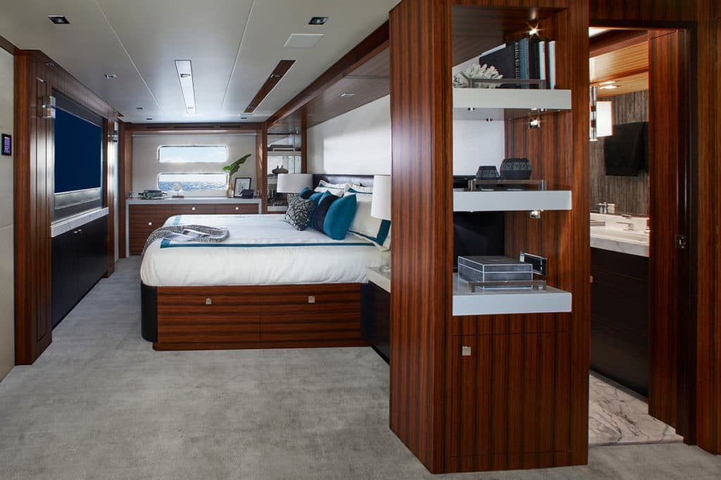 Hatteras M90 Panacera, Hatteras Yachts, FLIBS