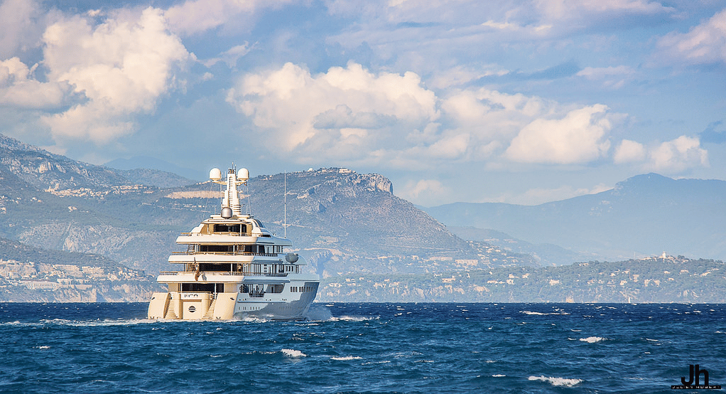 Kibo 82m (269 feet)