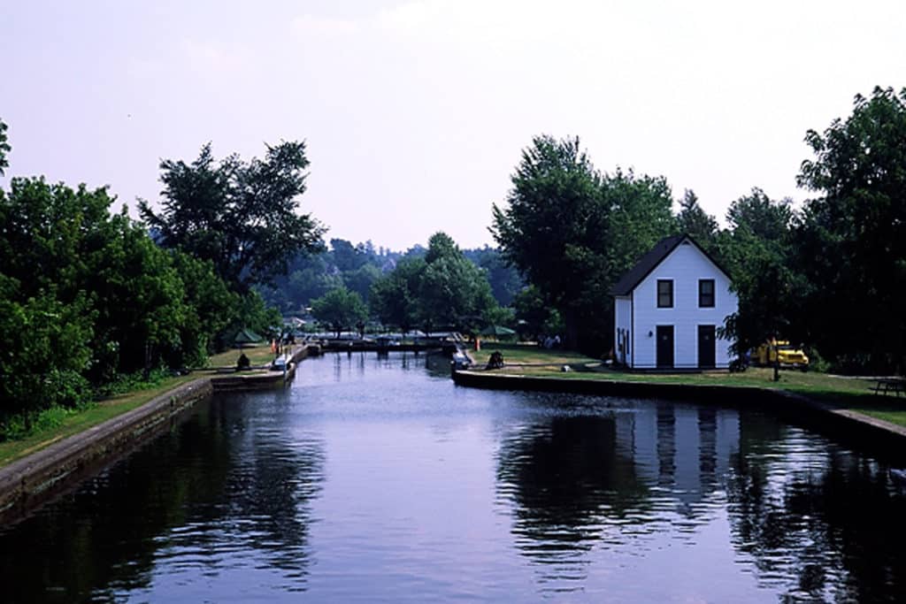 Lock Building