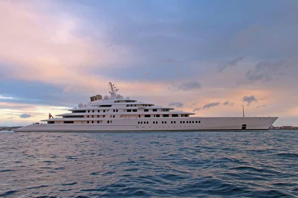 Lurssen Azzam