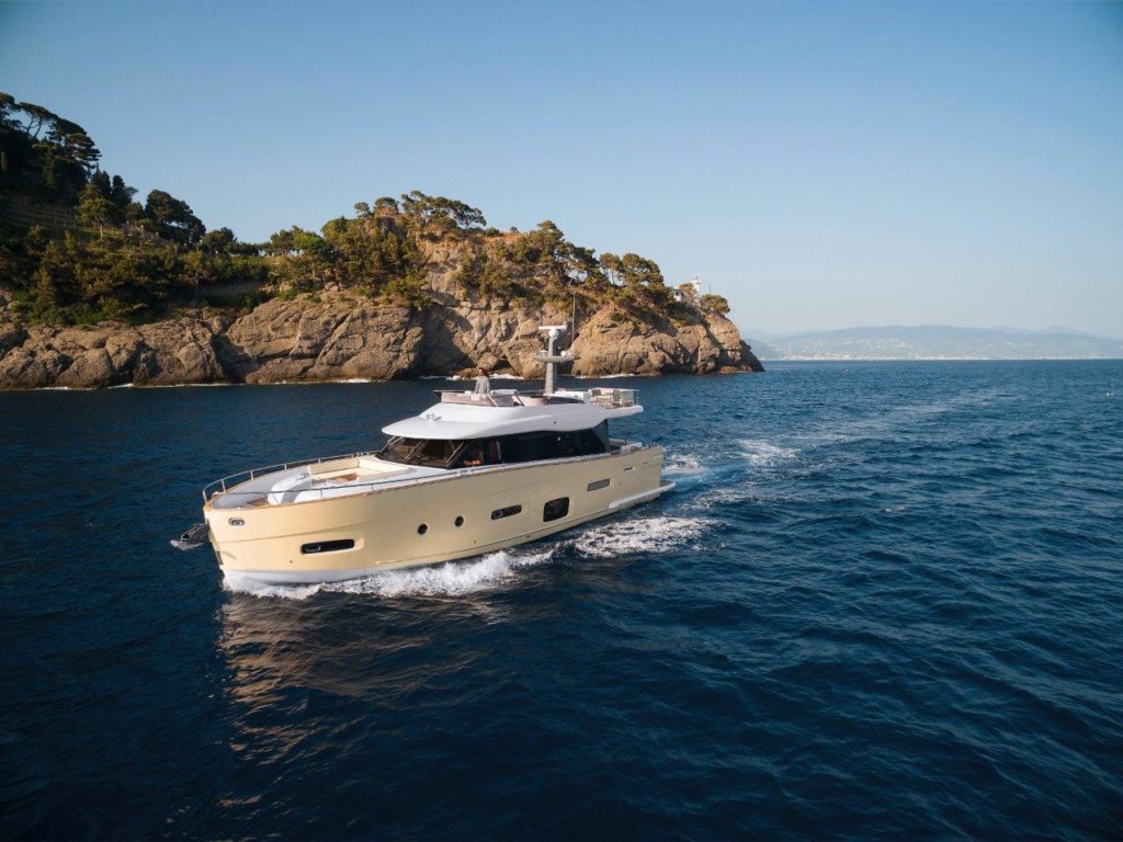 Azimut Magellano 66