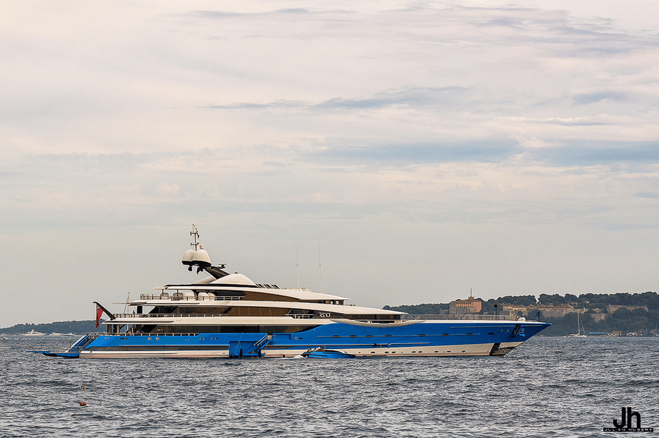 Madame Gu 2 99m (325 feet)