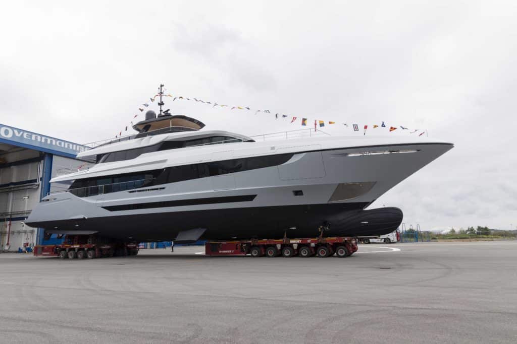 Oceano 42, Mangusta Yachts