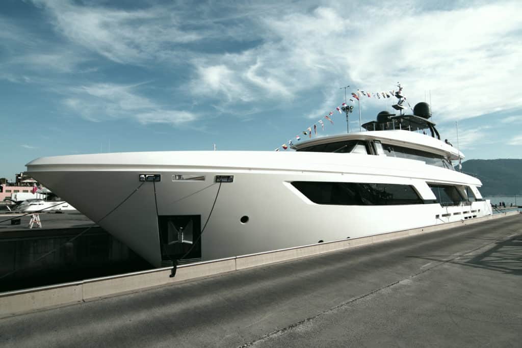 Ferretti, Navetta 37, Superyacht