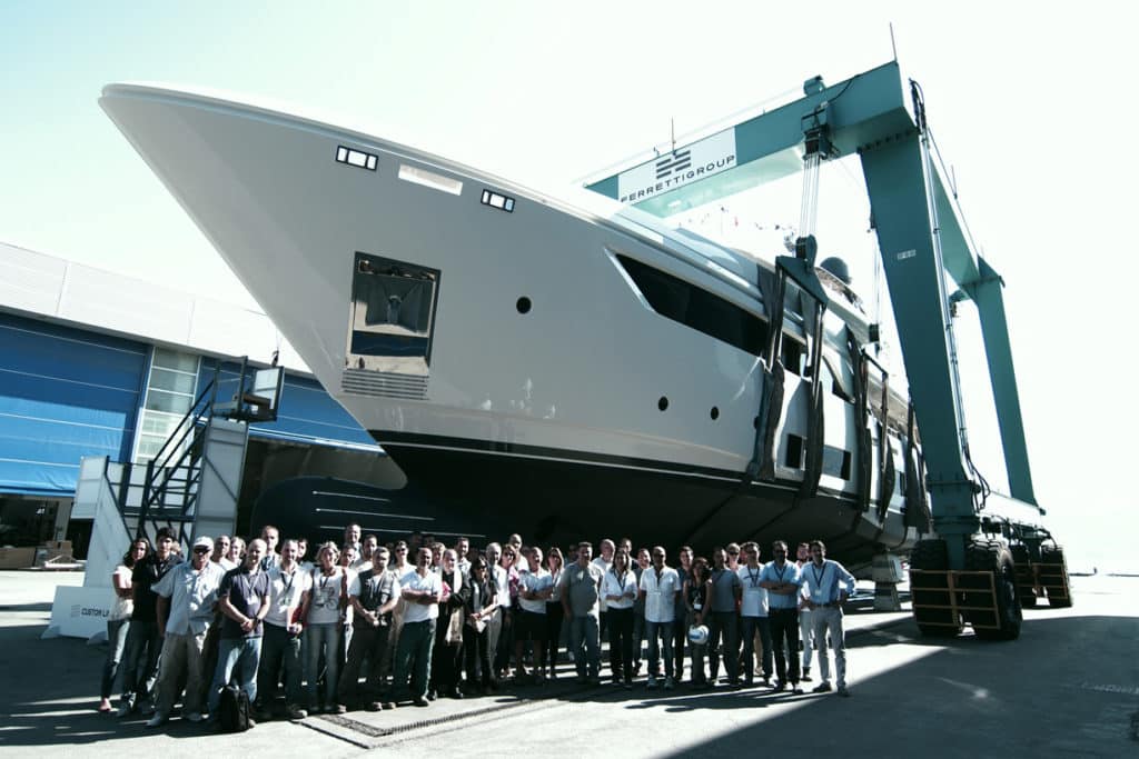 Ferretti, Navetta 37, Superyacht