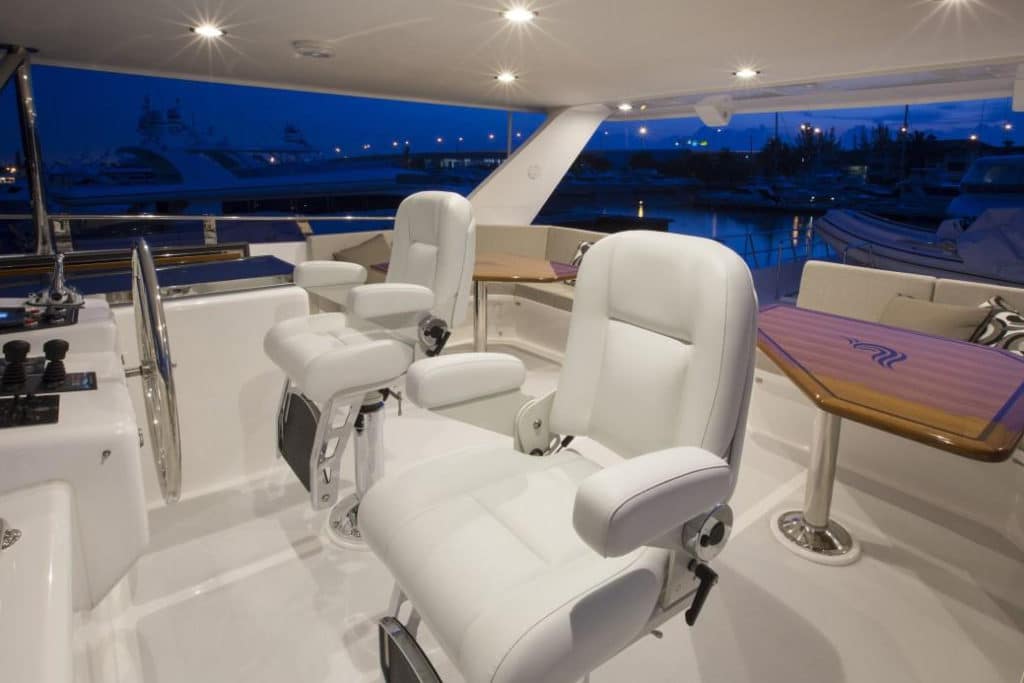 Outer Reef Yachts, 700 MY