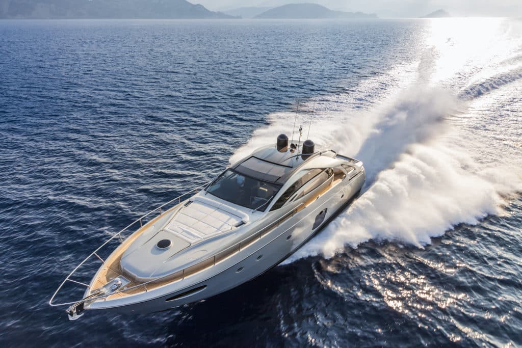 Pershing 70 Yacht