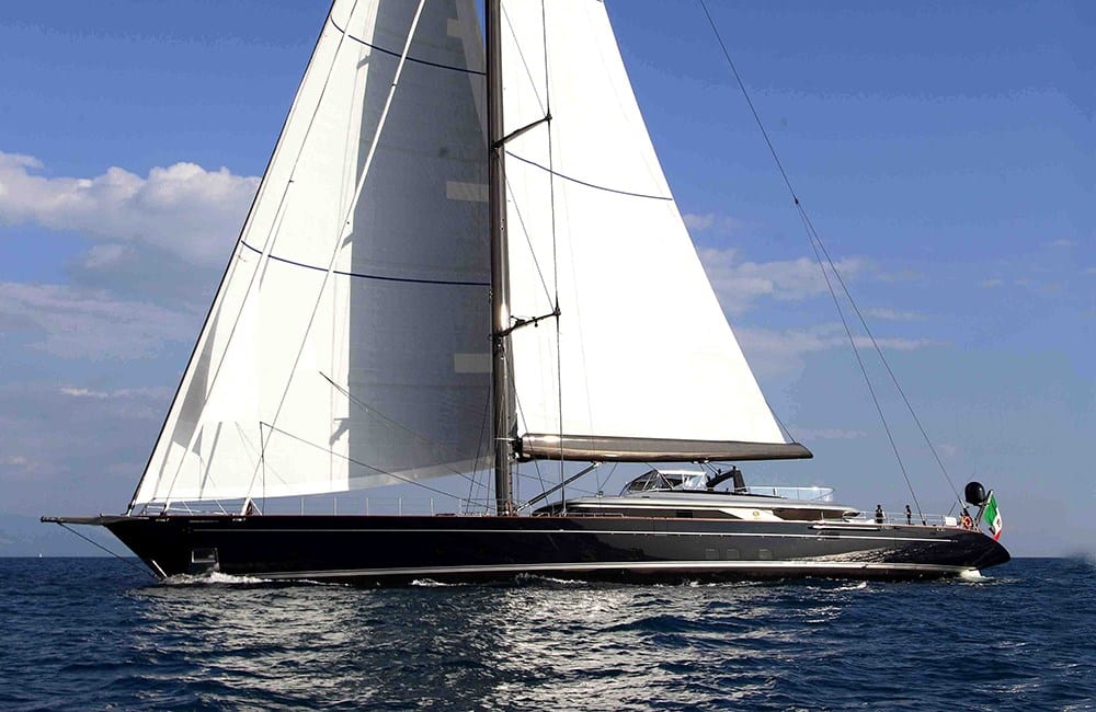 Perseus^3, Yacht