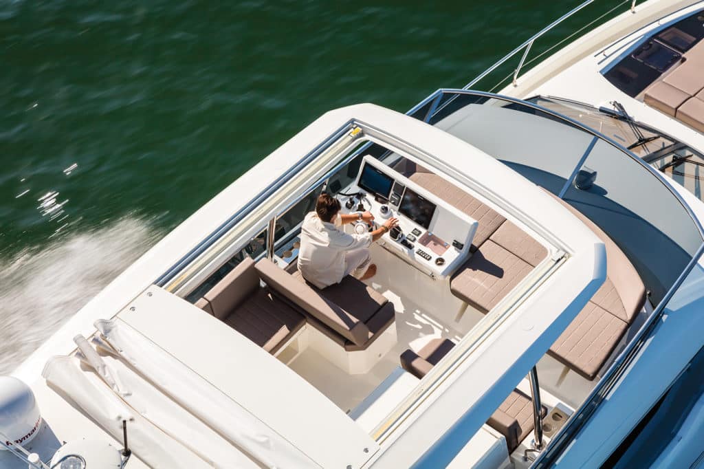 Prestige Yachts, Prestige 630