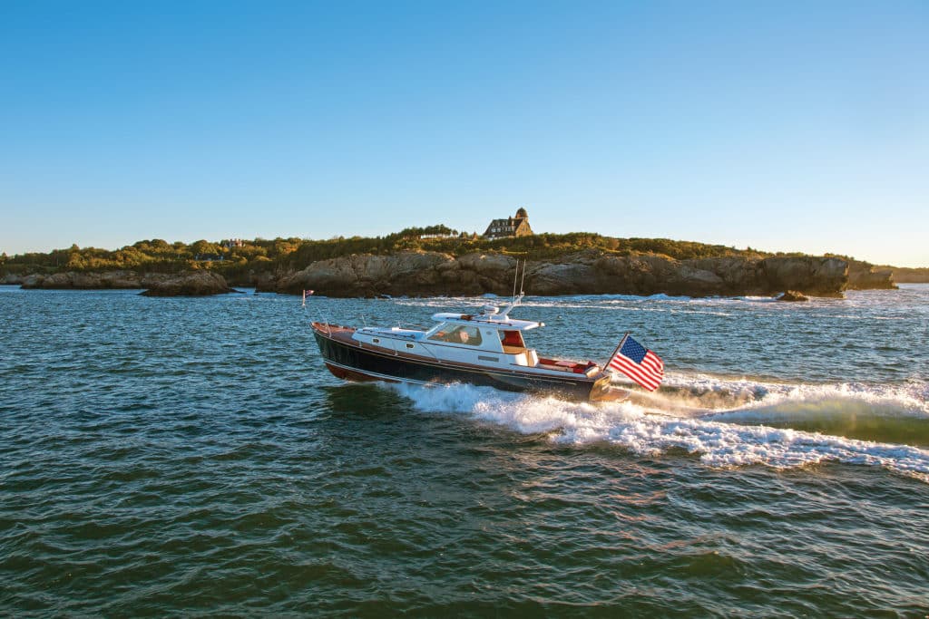 Reliant Yachts, Commuter 40, Express and Flybridge Cruisers