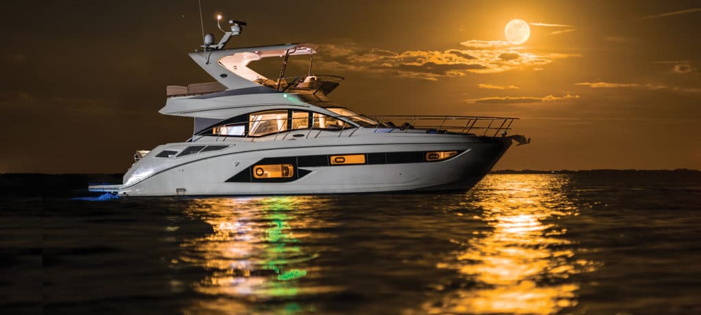 Sea Ray Fly 520