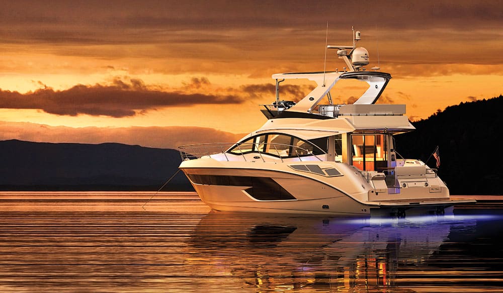 Sea Ray Fly 520