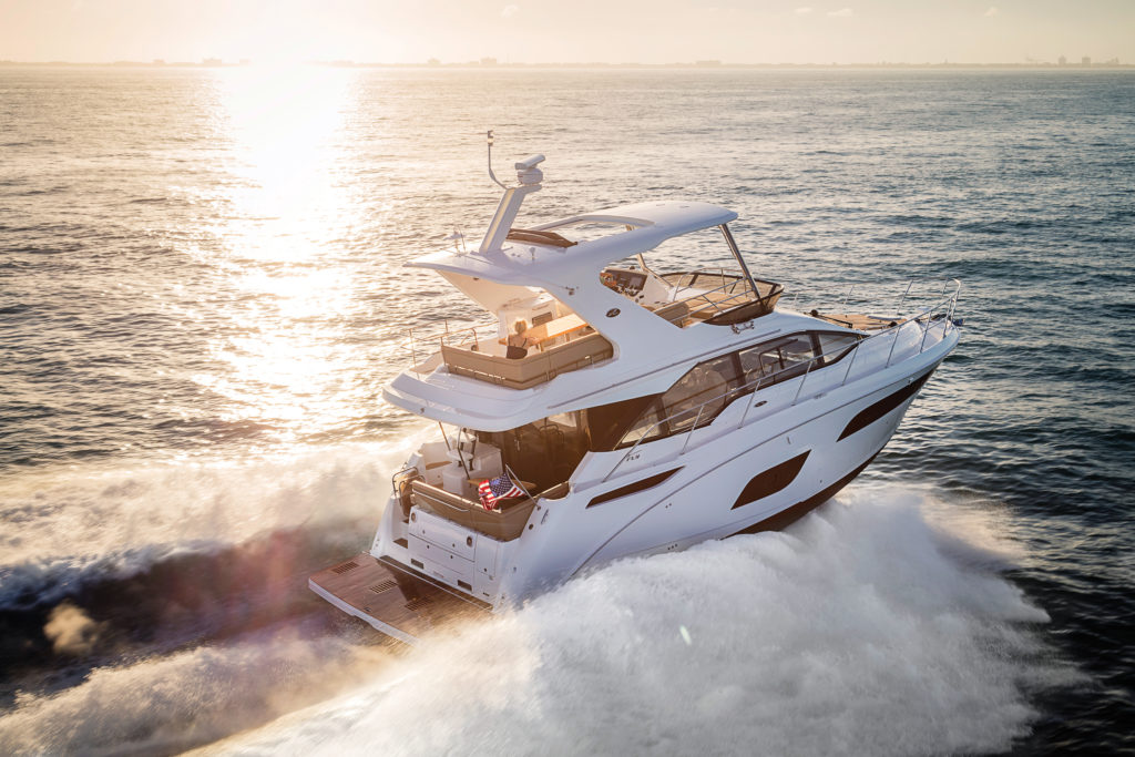 Sea Ray Fly 460