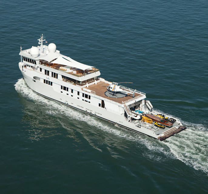 motor yacht suri owner