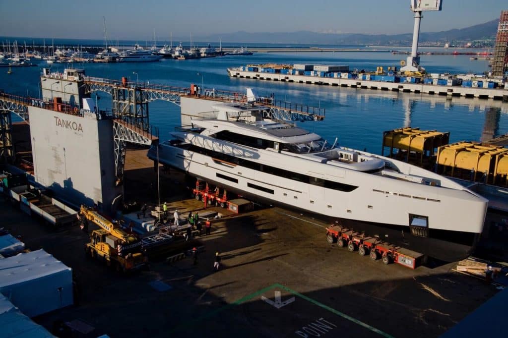 Tankoa Yachts, Vertige, Superyacht, Launch